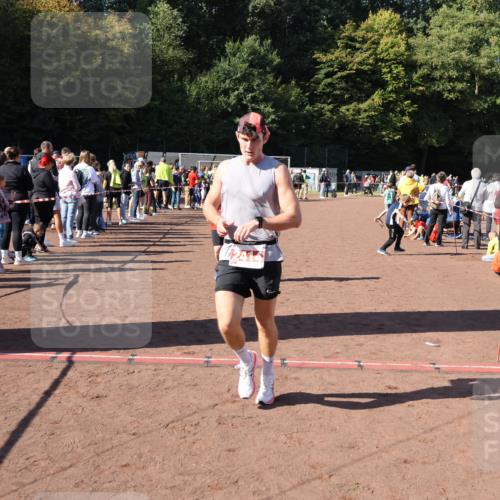 27.09.2026 - 35. Volkslauf durch das schöne Alstertal Strokosch-Dieckow http://msf.ph/oto/10583599 27.09.2026 11:43:37 Ziel 1463, 2414, 3169 meine-sportfotos.de
