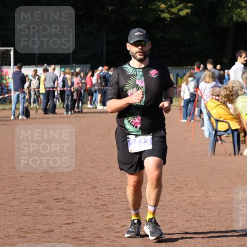 27.09.2026 - 35. Volkslauf durch das schöne Alstertal Strokosch-Dieckow http://msf.ph/oto/10583624 27.09.2026 11:23:55 Ziel 3323 meine-sportfotos.de