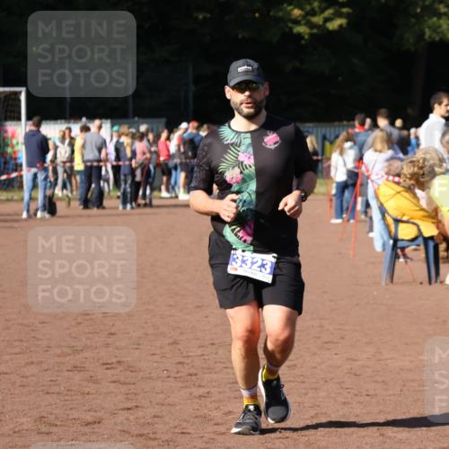 27.09.2026 - 35. Volkslauf durch das schöne Alstertal Strokosch-Dieckow http://msf.ph/oto/10583626 27.09.2026 11:23:55 Ziel 3323 meine-sportfotos.de