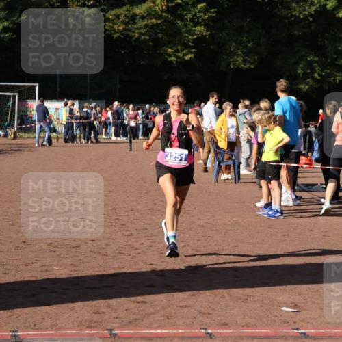 27.09.2026 - 35. Volkslauf durch das schöne Alstertal Strokosch-Dieckow http://msf.ph/oto/10583680 27.09.2026 11:23:34 Ziel 3165, 3251 meine-sportfotos.de