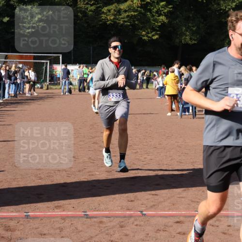 27.09.2026 - 35. Volkslauf durch das schöne Alstertal Strokosch-Dieckow http://msf.ph/oto/10583708 27.09.2026 11:23:26 Ziel 3116, 3165, 3247, 3317, 3333 meine-sportfotos.de