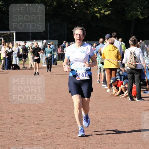 27.09.2026 - 35. Volkslauf durch das schöne Alstertal Strokosch-Dieckow http://msf.ph/oto/10583731 27.09.2026 11:43:03 Ziel 1460, 3018 meine-sportfotos.de
