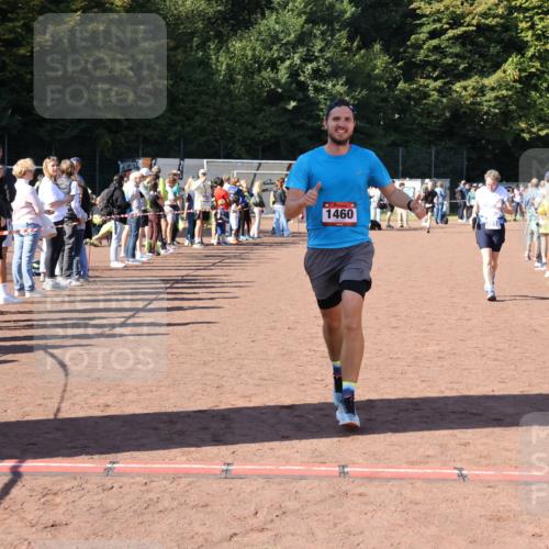 27.09.2026 - 35. Volkslauf durch das schöne Alstertal Strokosch-Dieckow http://msf.ph/oto/10583746 27.09.2026 11:43:01 Ziel 1460, 3018 meine-sportfotos.de
