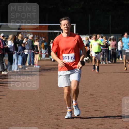 27.09.2026 - 35. Volkslauf durch das schöne Alstertal Strokosch-Dieckow http://msf.ph/oto/10583755 27.09.2026 11:23:04 Ziel 3282, 3426 meine-sportfotos.de