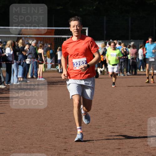27.09.2026 - 35. Volkslauf durch das schöne Alstertal Strokosch-Dieckow http://msf.ph/oto/10583758 27.09.2026 11:23:04 Ziel 3282, 3426 meine-sportfotos.de