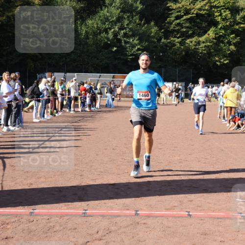 27.09.2026 - 35. Volkslauf durch das schöne Alstertal Strokosch-Dieckow http://msf.ph/oto/10583759 27.09.2026 11:43:00 Ziel 1460, 3018 meine-sportfotos.de