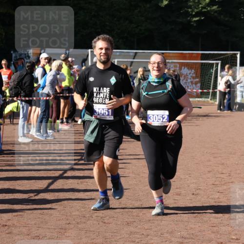 27.09.2026 - 35. Volkslauf durch das schöne Alstertal Strokosch-Dieckow http://msf.ph/oto/10583787 27.09.2026 11:42:51 Ziel 3051, 3052 meine-sportfotos.de