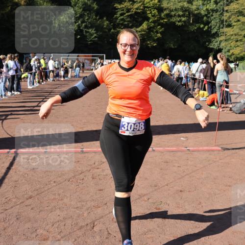 27.09.2026 - 35. Volkslauf durch das schöne Alstertal Strokosch-Dieckow http://msf.ph/oto/10583792 27.09.2026 11:42:43 Ziel 3098 meine-sportfotos.de