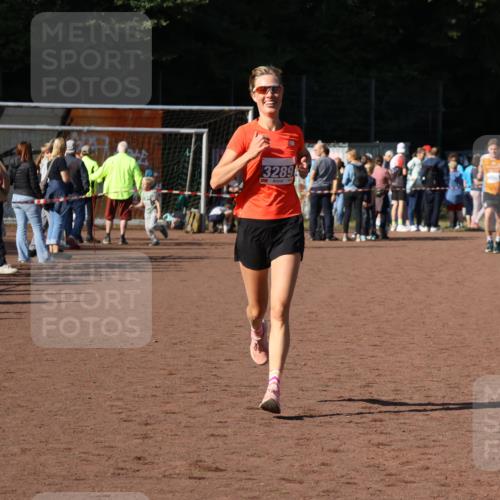 27.09.2026 - 35. Volkslauf durch das schöne Alstertal Strokosch-Dieckow http://msf.ph/oto/10583826 27.09.2026 11:22:12 Ziel 3289 meine-sportfotos.de