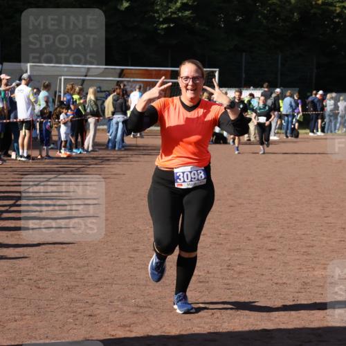27.09.2026 - 35. Volkslauf durch das schöne Alstertal Strokosch-Dieckow http://msf.ph/oto/10583829 27.09.2026 11:42:41 Ziel 3098 meine-sportfotos.de