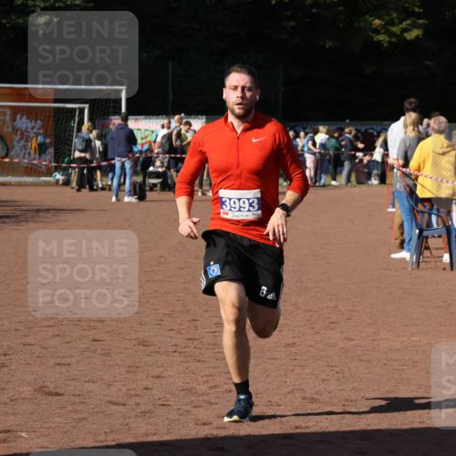 27.09.2026 - 35. Volkslauf durch das schöne Alstertal Strokosch-Dieckow http://msf.ph/oto/10583885 27.09.2026 11:21:35 Ziel 1403, 3993 meine-sportfotos.de