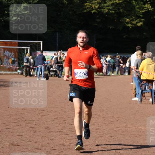 27.09.2026 - 35. Volkslauf durch das schöne Alstertal Strokosch-Dieckow http://msf.ph/oto/10583888 27.09.2026 11:21:35 Ziel 1403, 3993 meine-sportfotos.de
