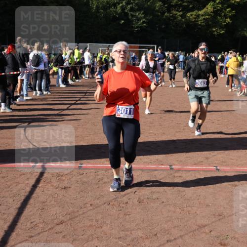 27.09.2026 - 35. Volkslauf durch das schöne Alstertal Strokosch-Dieckow http://msf.ph/oto/10583925 27.09.2026 11:42:19 Ziel 3011, 3054, 3055, 3083, 3084, 3170, 3318, 3352, 3419 meine-sportfotos.de