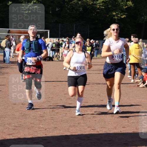 27.09.2026 - 35. Volkslauf durch das schöne Alstertal Strokosch-Dieckow http://msf.ph/oto/10583944 27.09.2026 11:42:13 Ziel 3011, 3083, 3084, 3143, 3170, 3337, 3338, 3352 meine-sportfotos.de