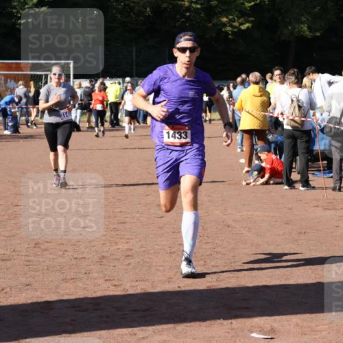 27.09.2026 - 35. Volkslauf durch das schöne Alstertal Strokosch-Dieckow http://msf.ph/oto/10583964 27.09.2026 11:42:04 Ziel 1433, 3143 meine-sportfotos.de