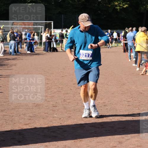 27.09.2026 - 35. Volkslauf durch das schöne Alstertal Strokosch-Dieckow http://msf.ph/oto/10583970 27.09.2026 11:41:54 Ziel 3217 meine-sportfotos.de