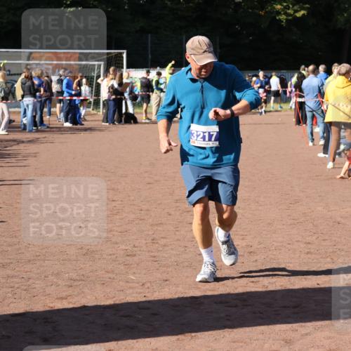 27.09.2026 - 35. Volkslauf durch das schöne Alstertal Strokosch-Dieckow http://msf.ph/oto/10583971 27.09.2026 11:41:54 Ziel 3217 meine-sportfotos.de