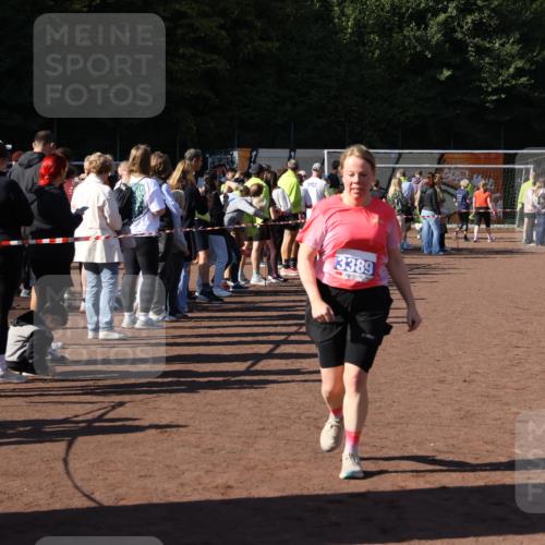 27.09.2026 - 35. Volkslauf durch das schöne Alstertal Strokosch-Dieckow http://msf.ph/oto/10583986 27.09.2026 11:41:20 Ziel 3125, 3126, 3351, 3389 meine-sportfotos.de
