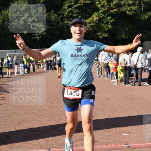 27.09.2026 - 35. Volkslauf durch das schöne Alstertal Strokosch-Dieckow http://msf.ph/oto/10584078 27.09.2026 11:37:38 Ziel 1436, 3053 meine-sportfotos.de
