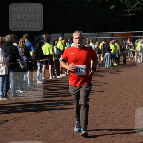 27.09.2026 - 35. Volkslauf durch das schöne Alstertal Strokosch-Dieckow http://msf.ph/oto/10584108 27.09.2026 11:37:32 Ziel 1436, 3196, 3334 meine-sportfotos.de