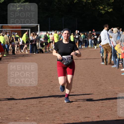 27.09.2026 - 35. Volkslauf durch das schöne Alstertal Strokosch-Dieckow http://msf.ph/oto/10584110 27.09.2026 11:37:30 Ziel 1436, 3196, 3324, 3334 meine-sportfotos.de