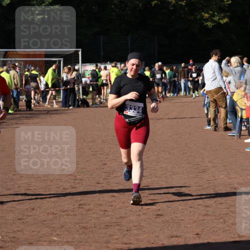 27.09.2026 - 35. Volkslauf durch das schöne Alstertal Strokosch-Dieckow http://msf.ph/oto/10584114 27.09.2026 11:37:30 Ziel 1436, 3196, 3324, 3334 meine-sportfotos.de