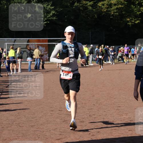 27.09.2026 - 35. Volkslauf durch das schöne Alstertal Strokosch-Dieckow http://msf.ph/oto/10584128 27.09.2026 11:40:19 Ziel 1458, 3081, 3082, 4195, 4198, 4199, 4200 meine-sportfotos.de