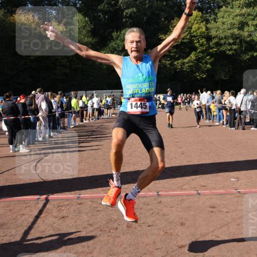 27.09.2026 - 35. Volkslauf durch das schöne Alstertal Strokosch-Dieckow http://msf.ph/oto/10584187 27.09.2026 11:37:09 Ziel 1441, 1445, 3096, 3097, 3386, 3387 meine-sportfotos.de