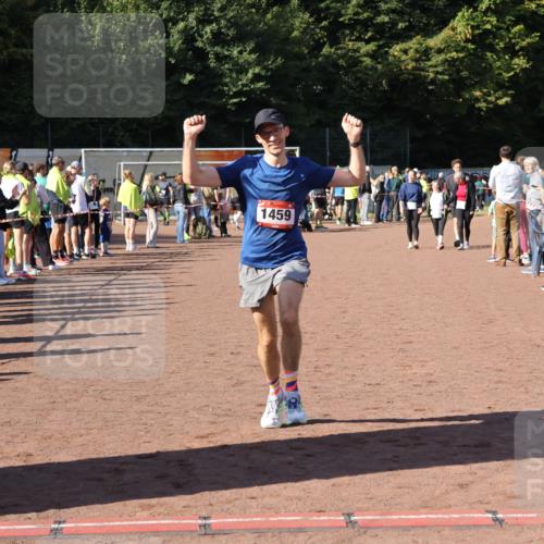 27.09.2026 - 35. Volkslauf durch das schöne Alstertal Strokosch-Dieckow http://msf.ph/oto/10584197 27.09.2026 11:39:48 Ziel 1459 meine-sportfotos.de
