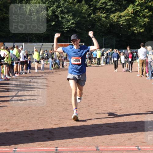 27.09.2026 - 35. Volkslauf durch das schöne Alstertal Strokosch-Dieckow http://msf.ph/oto/10584204 27.09.2026 11:39:48 Ziel 1459 meine-sportfotos.de