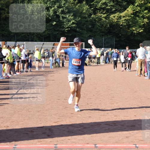27.09.2026 - 35. Volkslauf durch das schöne Alstertal Strokosch-Dieckow http://msf.ph/oto/10584211 27.09.2026 11:39:48 Ziel 1459 meine-sportfotos.de