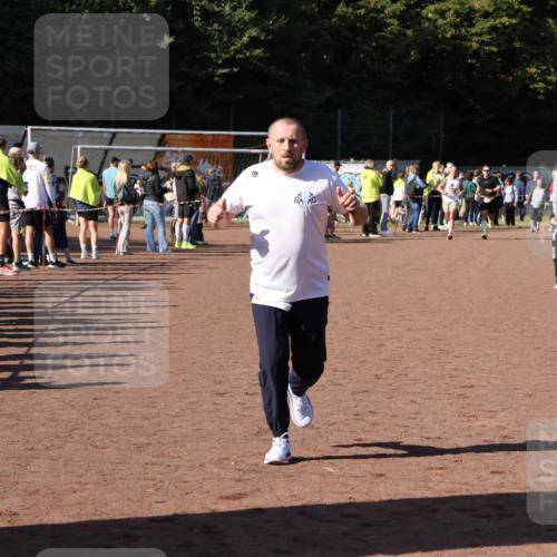 27.09.2026 - 35. Volkslauf durch das schöne Alstertal Strokosch-Dieckow http://msf.ph/oto/10584259 27.09.2026 11:39:24 Ziel 3294 meine-sportfotos.de