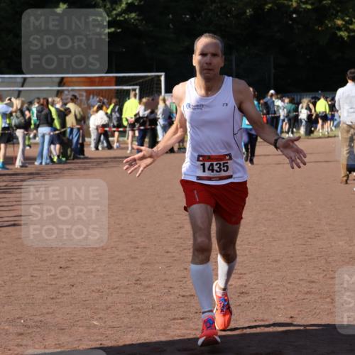 27.09.2026 - 35. Volkslauf durch das schöne Alstertal Strokosch-Dieckow http://msf.ph/oto/10584293 27.09.2026 11:39:04 Ziel 1435, 1529 meine-sportfotos.de