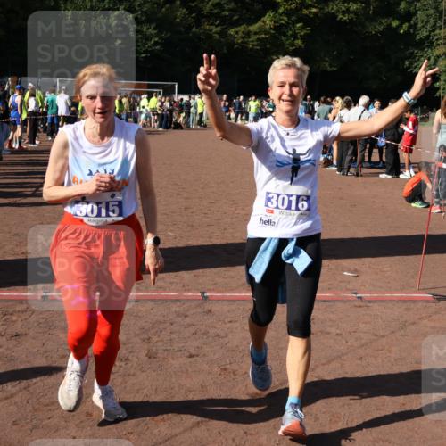 27.09.2026 - 35. Volkslauf durch das schöne Alstertal Strokosch-Dieckow http://msf.ph/oto/10584314 27.09.2026 11:36:39 Ziel 1448, 3015, 3016, 3421 meine-sportfotos.de