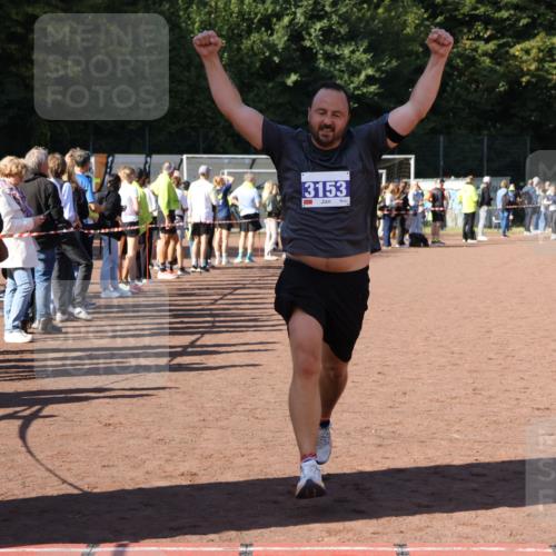 27.09.2026 - 35. Volkslauf durch das schöne Alstertal Strokosch-Dieckow http://msf.ph/oto/10584368 27.09.2026 11:38:24 Ziel 3153 meine-sportfotos.de