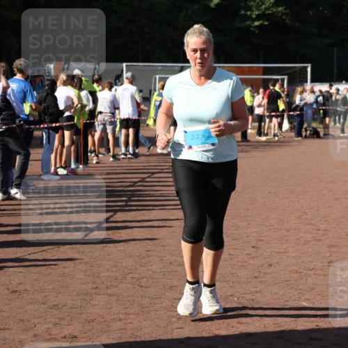27.09.2026 - 35. Volkslauf durch das schöne Alstertal Strokosch-Dieckow http://msf.ph/oto/10584391 27.09.2026 11:38:11 Ziel 1434, 2242 meine-sportfotos.de