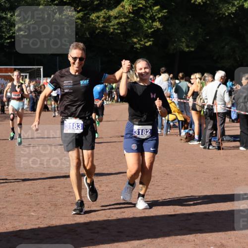 27.09.2026 - 35. Volkslauf durch das schöne Alstertal Strokosch-Dieckow http://msf.ph/oto/10584419 27.09.2026 11:36:18 Ziel 1003, 1432, 3129, 3182, 3183, 3407, 3408, 3957 meine-sportfotos.de