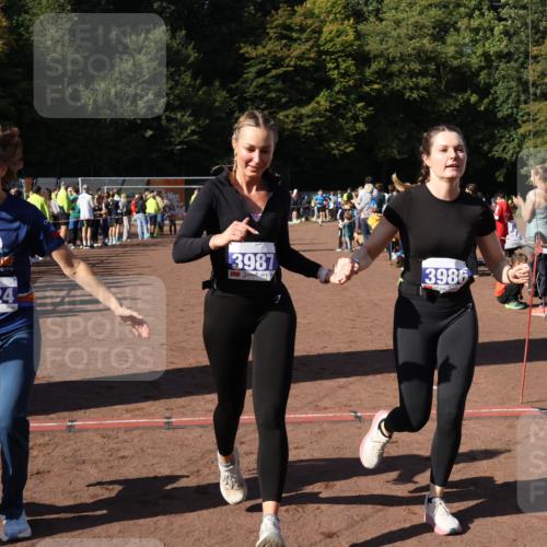27.09.2026 - 35. Volkslauf durch das schöne Alstertal Strokosch-Dieckow http://msf.ph/oto/10584442 27.09.2026 11:36:09 Ziel 3224, 3225, 3407, 3408, 3986, 3987 meine-sportfotos.de