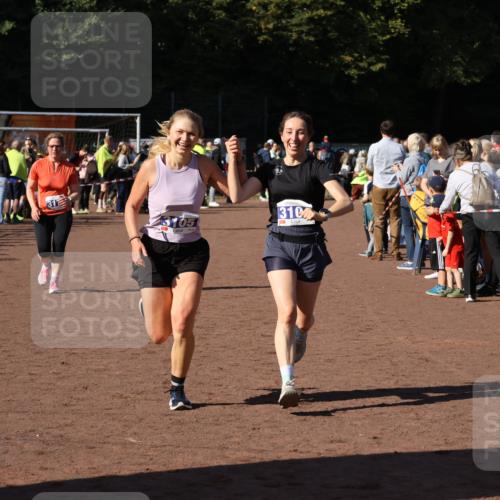 27.09.2026 - 35. Volkslauf durch das schöne Alstertal Strokosch-Dieckow http://msf.ph/oto/10584452 27.09.2026 11:38:01 Ziel 1431, 3104, 3105, 3171, 3240 meine-sportfotos.de