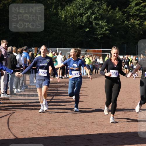 27.09.2026 - 35. Volkslauf durch das schöne Alstertal Strokosch-Dieckow http://msf.ph/oto/10584466 27.09.2026 11:36:07 Ziel 3224, 3225, 3407, 3408, 3986, 3987 meine-sportfotos.de