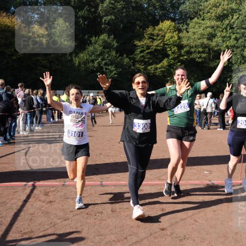 27.09.2026 - 35. Volkslauf durch das schöne Alstertal Strokosch-Dieckow http://msf.ph/oto/10584503 27.09.2026 11:35:57 Ziel 2045, 3087, 3101, 3138, 3228, 3300 meine-sportfotos.de