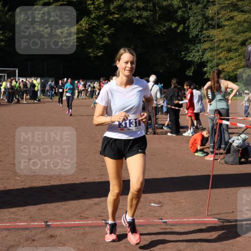 27.09.2026 - 35. Volkslauf durch das schöne Alstertal Strokosch-Dieckow http://msf.ph/oto/10584587 27.09.2026 11:35:32 Ziel 3131, 3303, 3416 meine-sportfotos.de