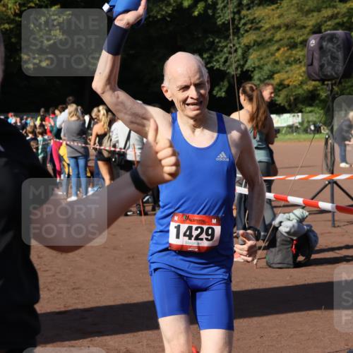 27.09.2026 - 35. Volkslauf durch das schöne Alstertal Strokosch-Dieckow http://msf.ph/oto/10584609 27.09.2026 11:35:28 Ziel 1429, 3131, 3271, 3303 meine-sportfotos.de