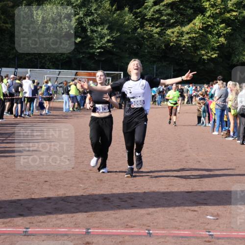 27.09.2026 - 35. Volkslauf durch das schöne Alstertal Strokosch-Dieckow http://msf.ph/oto/10584664 27.09.2026 11:35:13 Ziel 3079, 3080 meine-sportfotos.de