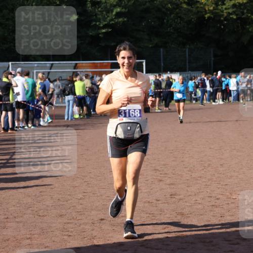 27.09.2026 - 35. Volkslauf durch das schöne Alstertal Strokosch-Dieckow http://msf.ph/oto/10584731 27.09.2026 11:34:50 Ziel 3168, 3279 meine-sportfotos.de