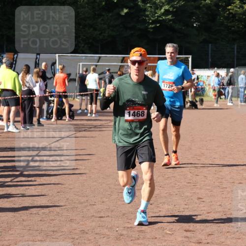 27.09.2026 - 35. Volkslauf durch das schöne Alstertal Strokosch-Dieckow http://msf.ph/oto/10584838 27.09.2026 11:50:29 Ziel 1468, 1726 meine-sportfotos.de
