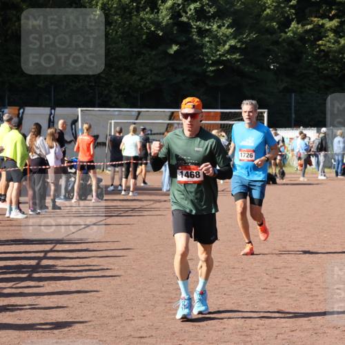 27.09.2026 - 35. Volkslauf durch das schöne Alstertal Strokosch-Dieckow http://msf.ph/oto/10584858 27.09.2026 11:50:29 Ziel 1468, 1726 meine-sportfotos.de