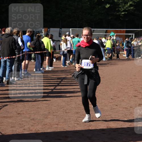 27.09.2026 - 35. Volkslauf durch das schöne Alstertal Strokosch-Dieckow http://msf.ph/oto/10584870 27.09.2026 11:33:51 Ziel 3178 meine-sportfotos.de