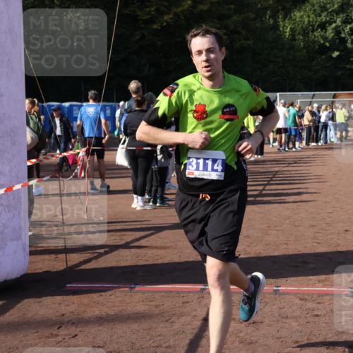 27.09.2026 - 35. Volkslauf durch das schöne Alstertal Strokosch-Dieckow http://msf.ph/oto/10584917 27.09.2026 11:33:25 Ziel 3114, 3226 meine-sportfotos.de