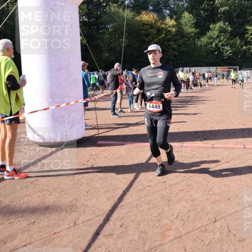 27.09.2026 - 35. Volkslauf durch das schöne Alstertal Strokosch-Dieckow http://msf.ph/oto/10584920 27.09.2026 11:50:16 Ziel 1449, 1515, 3043, 3044, 3189, 3191, 3193 meine-sportfotos.de